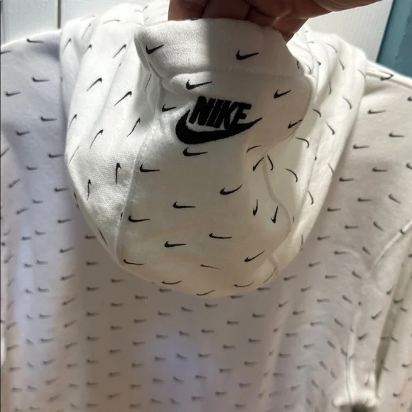 Nike White Hoodie with Black Accents - Picture 4 of 5